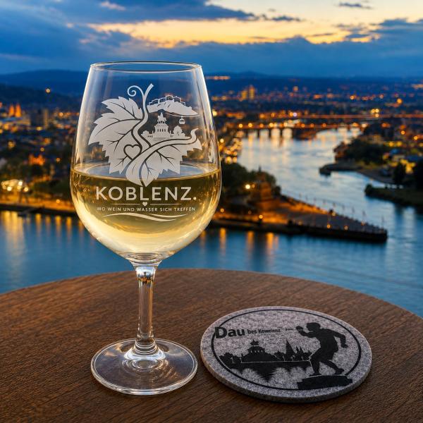 Graviertes Koblenz Rotweinglas m. Filzuntersetzer